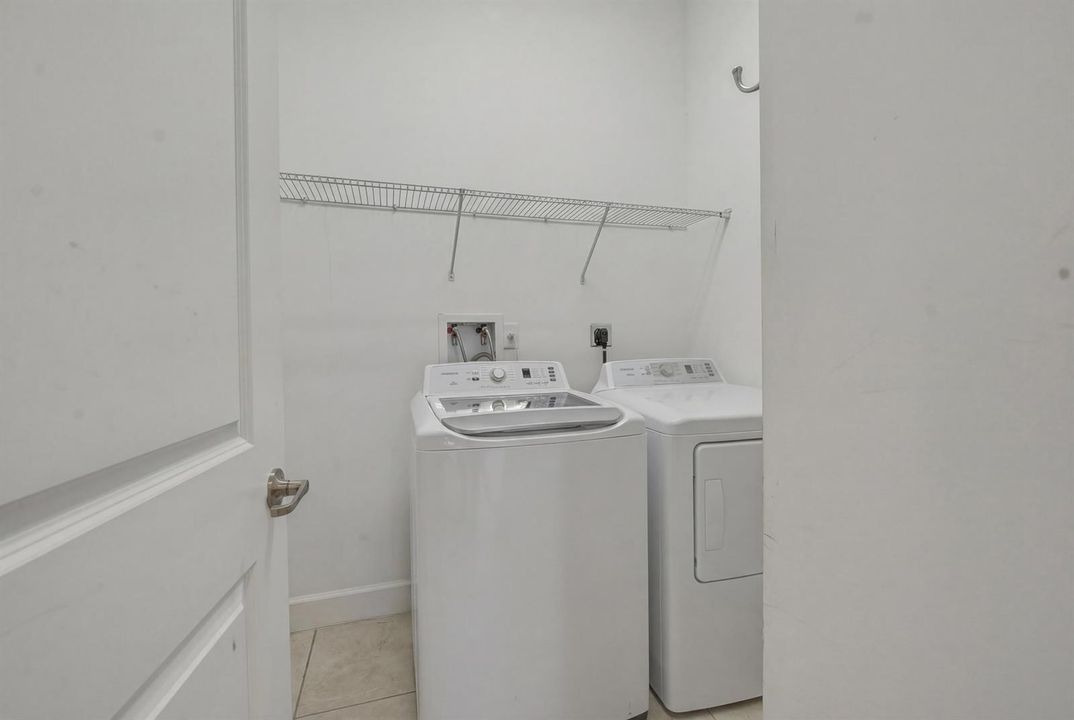 5105 Laundry Room