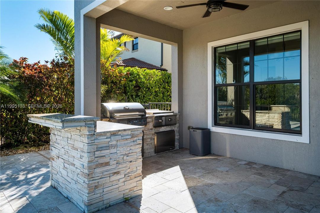 For Sale: $1,725,000 (5 beds, 5 baths, 3695 Square Feet)