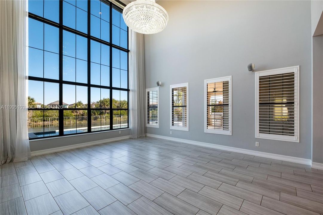 For Sale: $1,725,000 (5 beds, 5 baths, 3695 Square Feet)