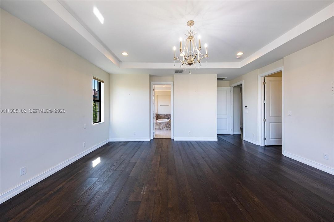 For Sale: $1,725,000 (5 beds, 5 baths, 3695 Square Feet)