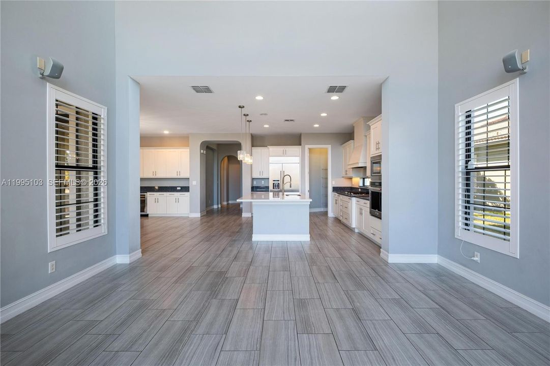 For Sale: $1,725,000 (5 beds, 5 baths, 3695 Square Feet)