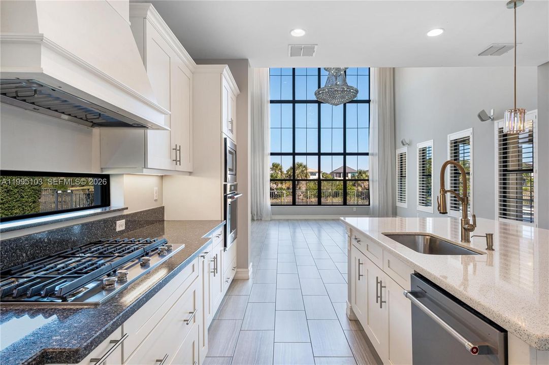 For Sale: $1,725,000 (5 beds, 5 baths, 3695 Square Feet)