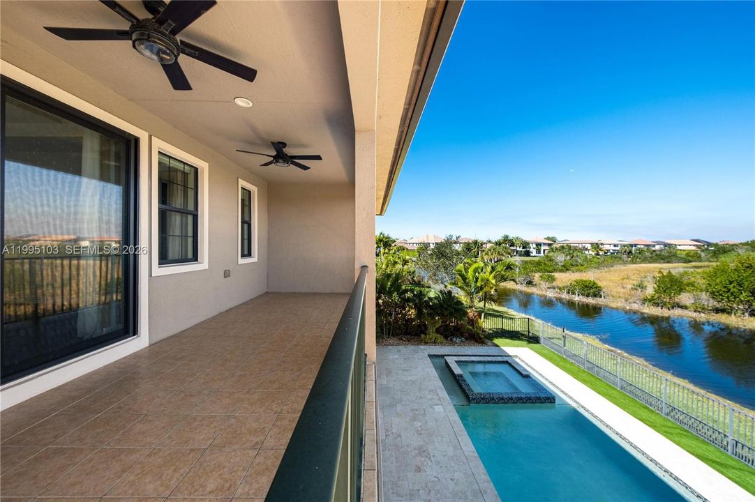 For Sale: $1,725,000 (5 beds, 5 baths, 3695 Square Feet)
