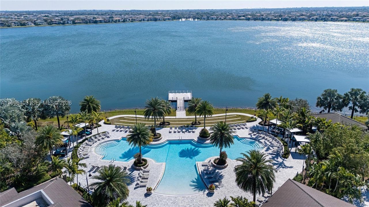 For Sale: $1,725,000 (5 beds, 5 baths, 3695 Square Feet)