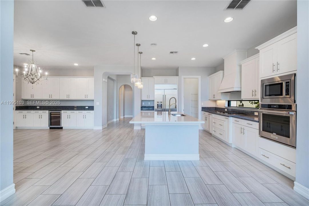 For Sale: $1,725,000 (5 beds, 5 baths, 3695 Square Feet)