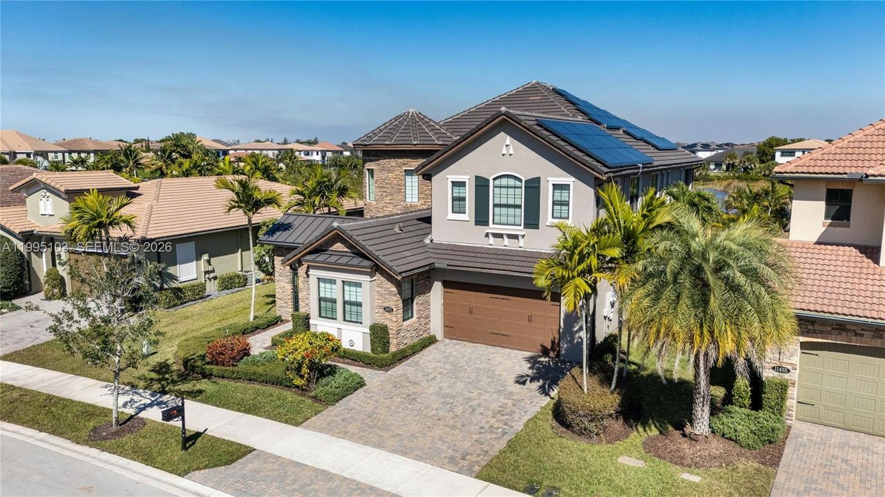 For Sale: $1,725,000 (5 beds, 5 baths, 3695 Square Feet)