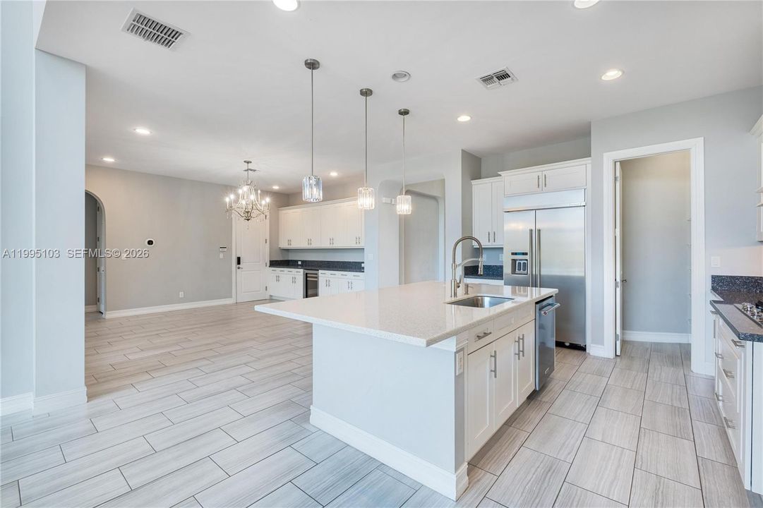 For Sale: $1,725,000 (5 beds, 5 baths, 3695 Square Feet)