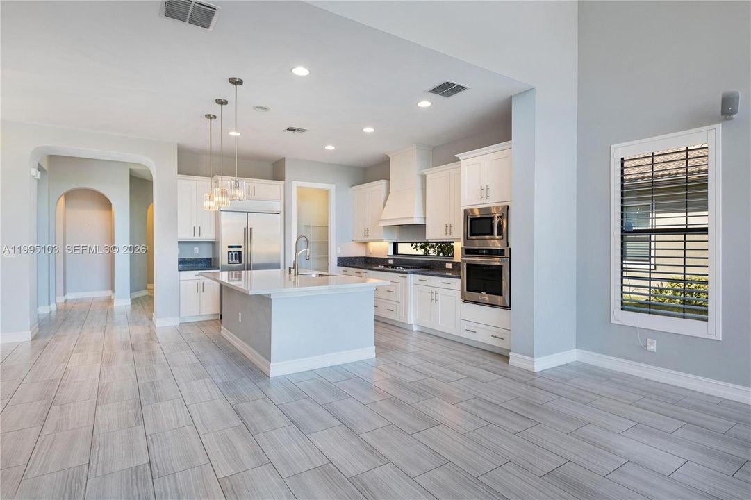 For Sale: $1,725,000 (5 beds, 5 baths, 3695 Square Feet)