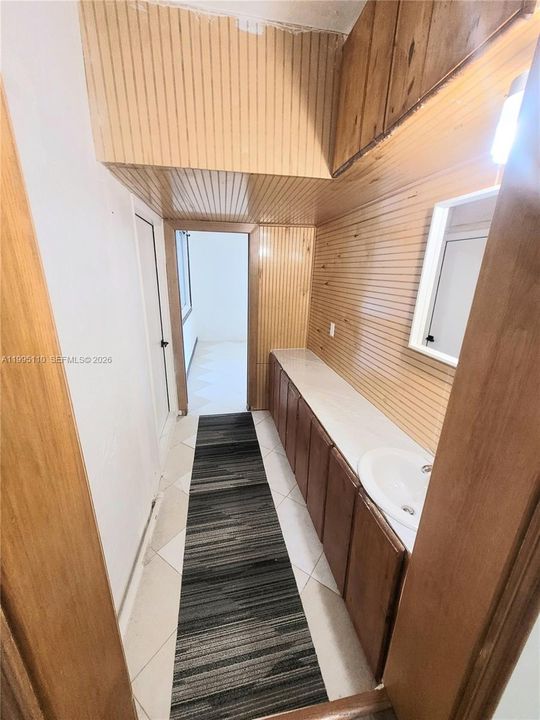 For Rent: $3,600 (5 beds, 3 baths, 1697 Square Feet)
