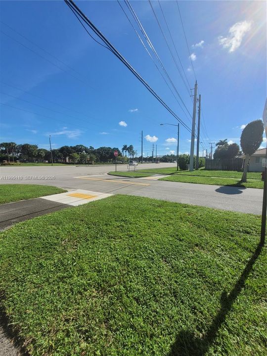 For Rent: $3,600 (5 beds, 3 baths, 1697 Square Feet)