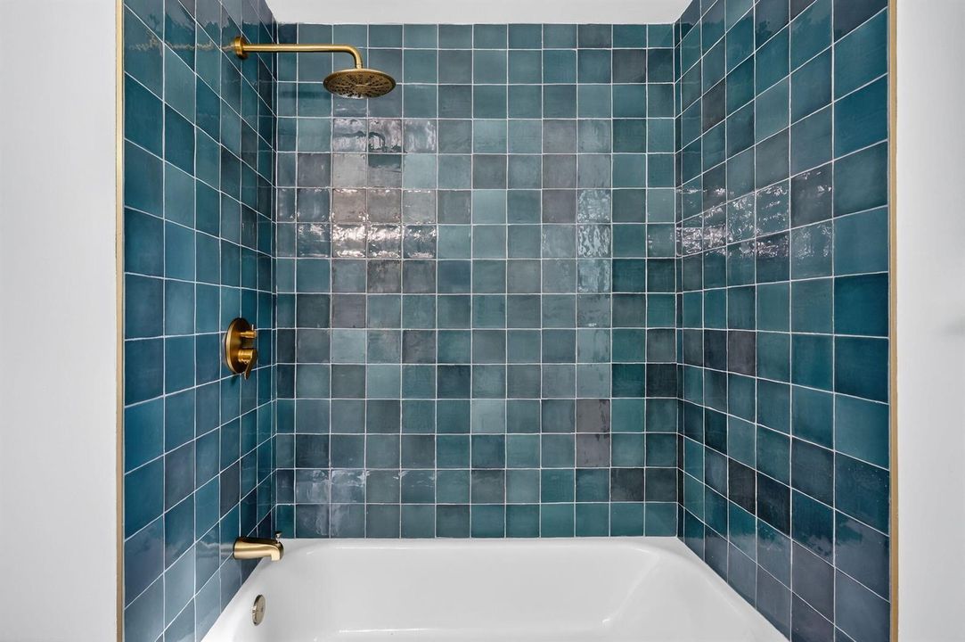 22-web-or-mls-5P1A4551