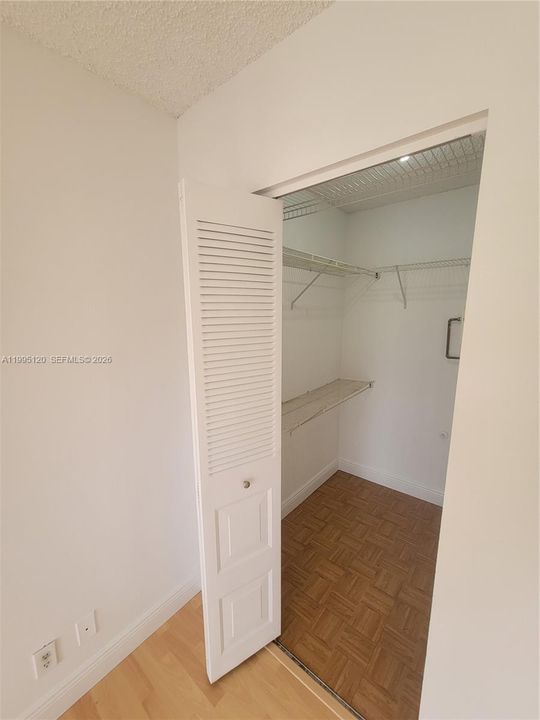 walk-in closet