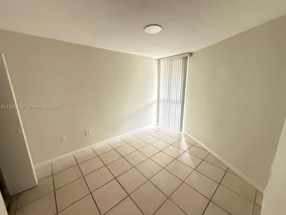 出租: $1,800 (1 贝兹, 1 浴室, 619 平方英尺)