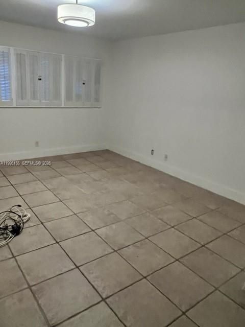 En Venta: $220,000 (2 camas, 2 baños, 1100 Pies cuadrados)