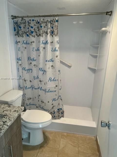 En Venta: $220,000 (2 camas, 2 baños, 1100 Pies cuadrados)