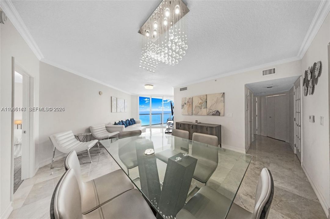 For Sale: $1,050,000 (2 beds, 2 baths, 1637 Square Feet)