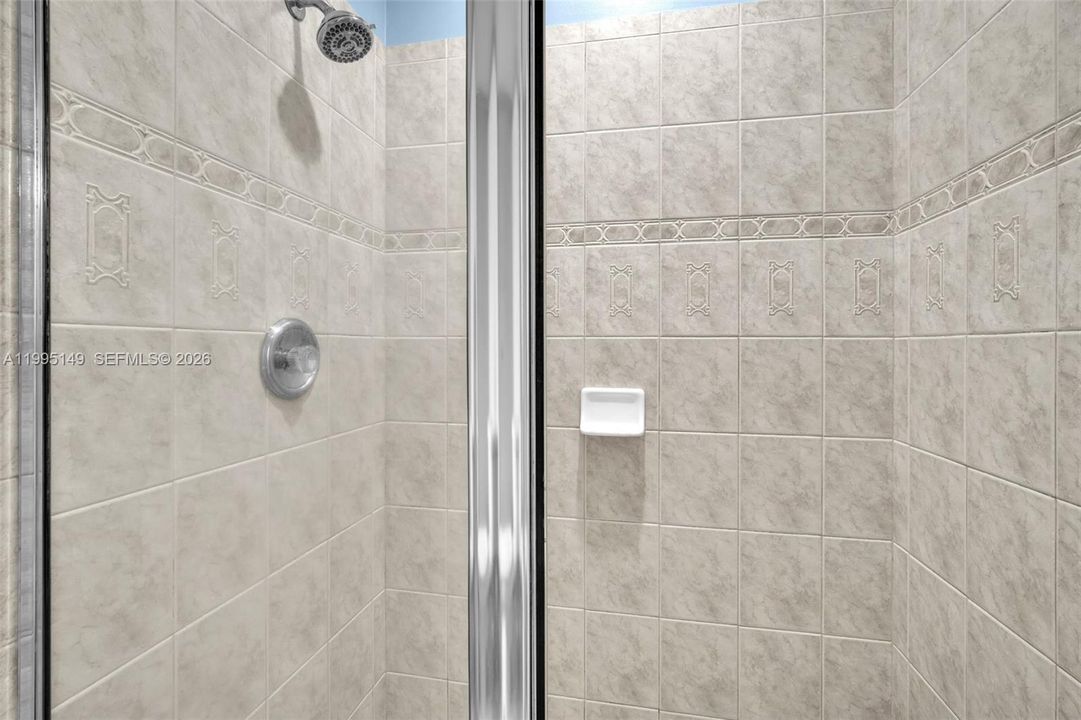 En Renta: $3,700 (3 camas, 2 baños, 1606 Pies cuadrados)