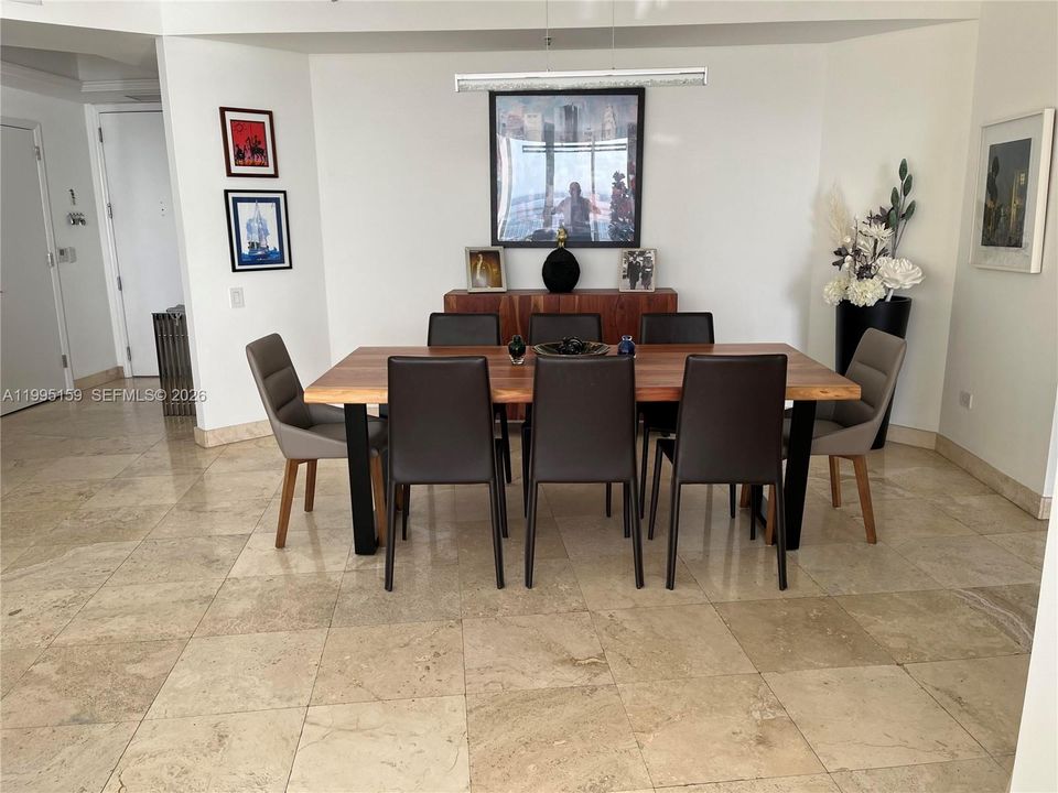 En Venta: $1,780,000 (2 camas, 2 baños, 1709 Pies cuadrados)