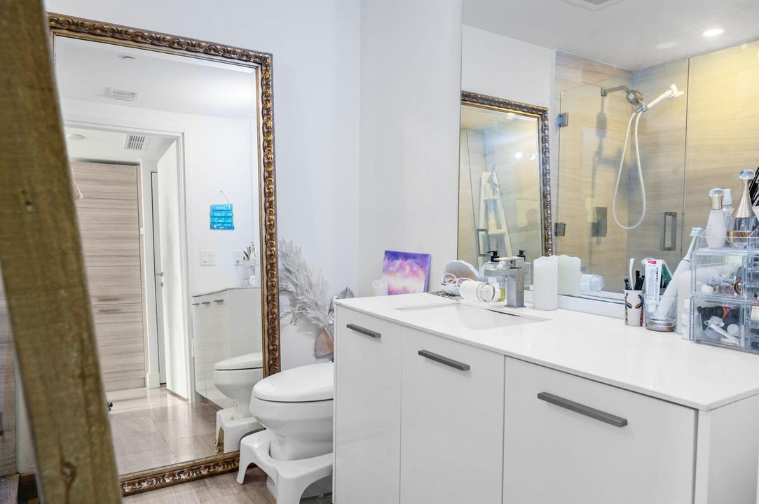 10-web-or-mls-1300-brickell-bay-dr-1005