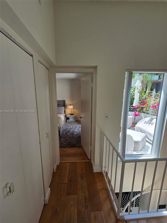 Active With Contract: $10,000 (4 beds, 4 baths, 2315 Square Feet)