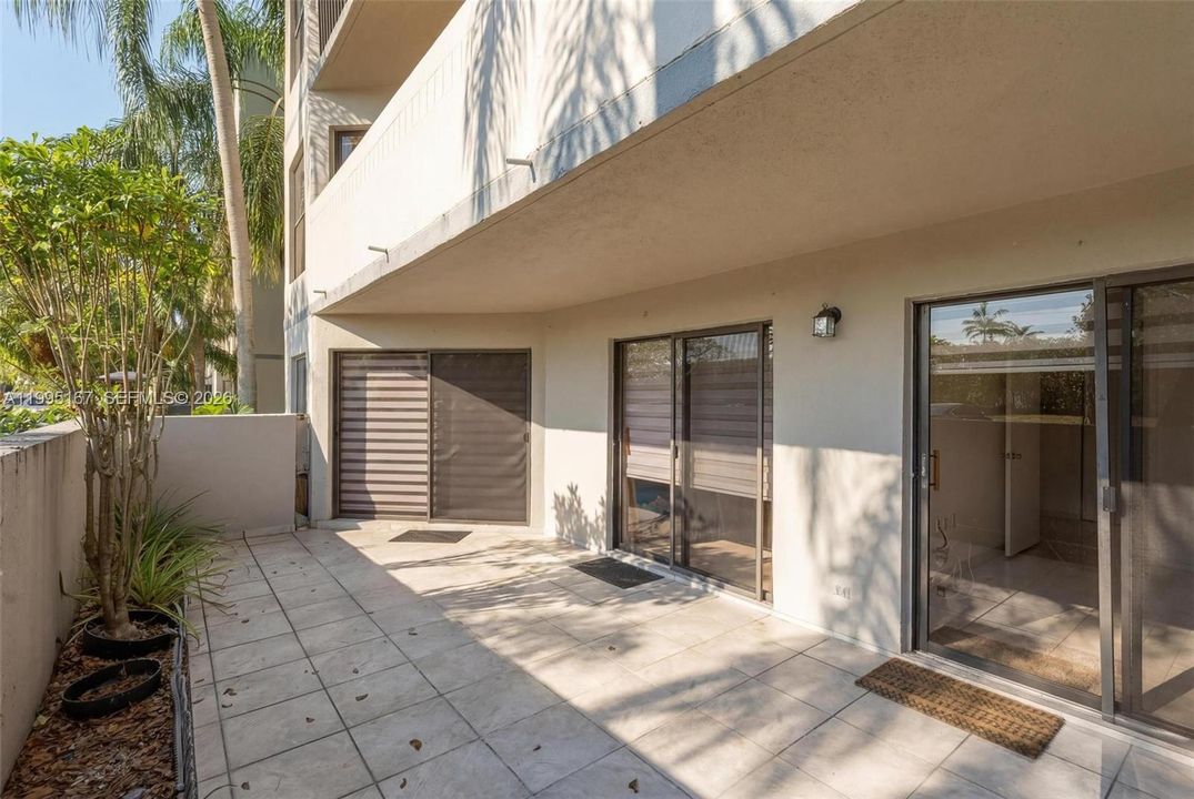 En Venta: $353,000 (3 camas, 2 baños, 1152 Pies cuadrados)