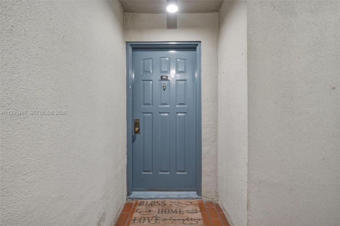 En Venta: $353,000 (3 camas, 2 baños, 1152 Pies cuadrados)