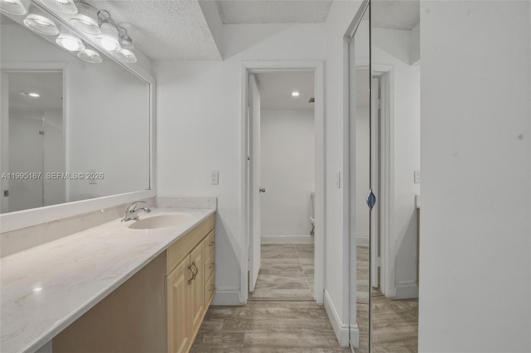 En Venta: $353,000 (3 camas, 2 baños, 1152 Pies cuadrados)