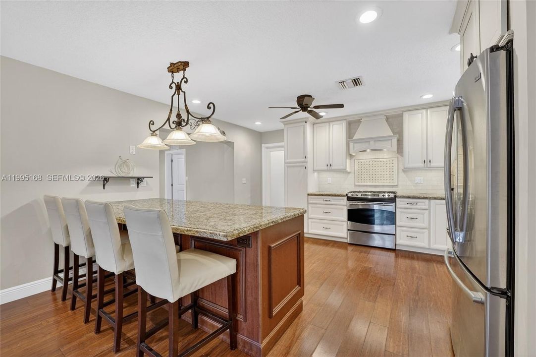 Active With Contract: $849,900 (5 beds, 3 baths, 3070 Square Feet)