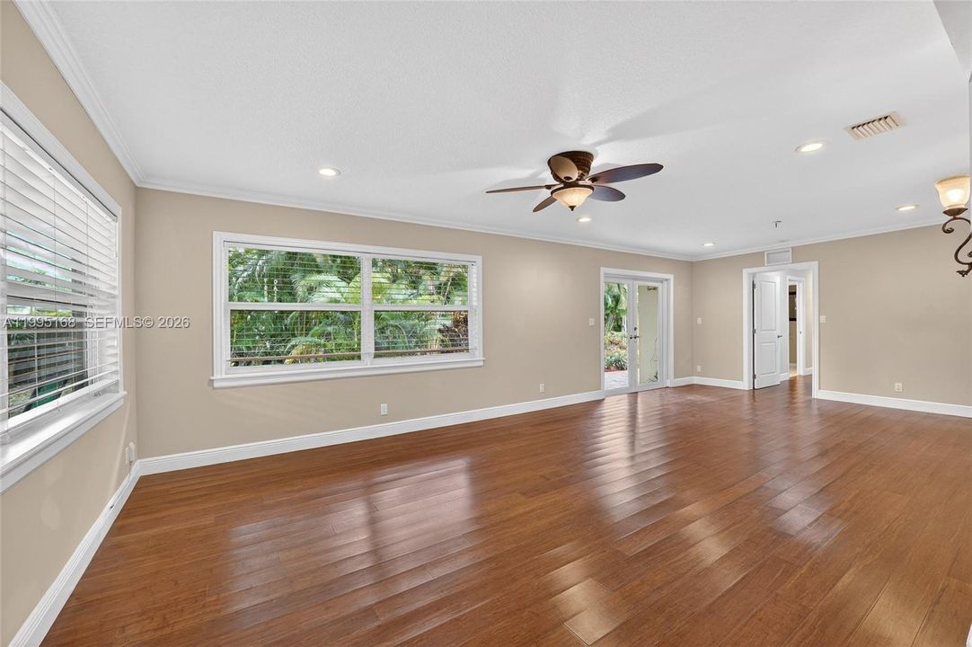 Second living/dining room