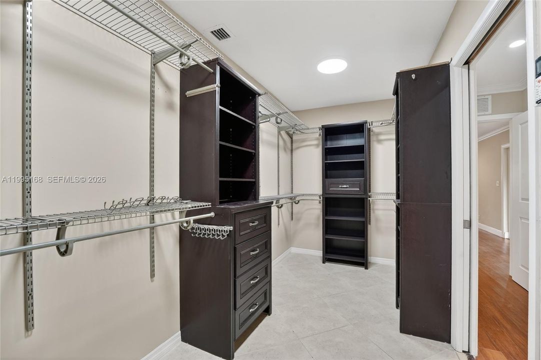 Active With Contract: $849,900 (5 beds, 3 baths, 3070 Square Feet)