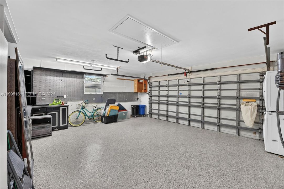 Active With Contract: $849,900 (5 beds, 3 baths, 3070 Square Feet)