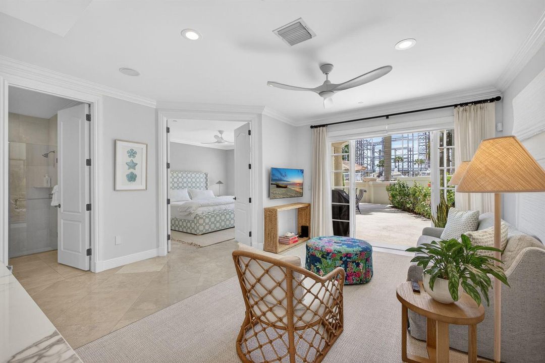 1st Floor Family Room