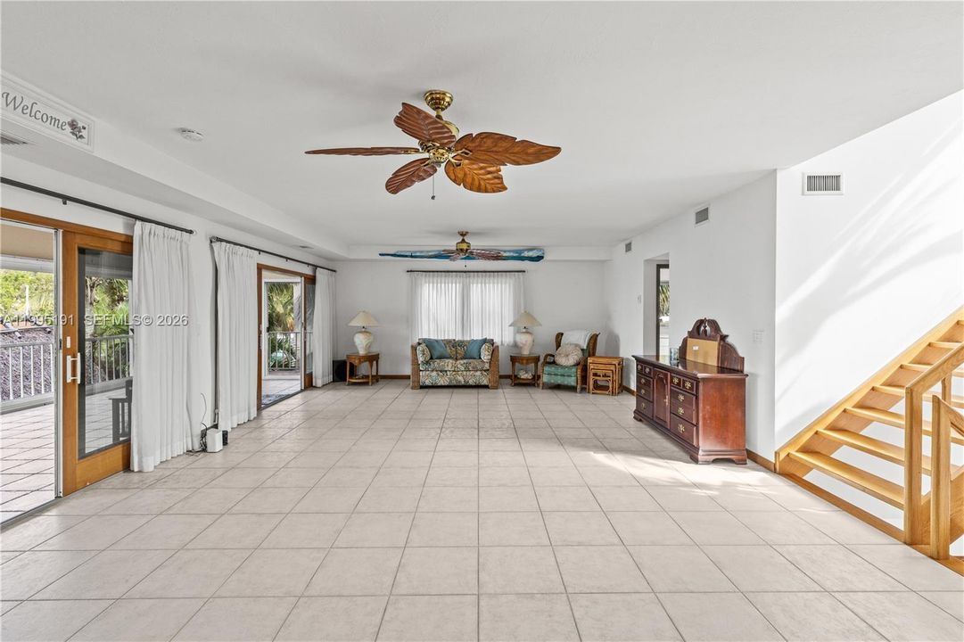 For Sale: $3,495,000 (4 beds, 2 baths, 2134 Square Feet)