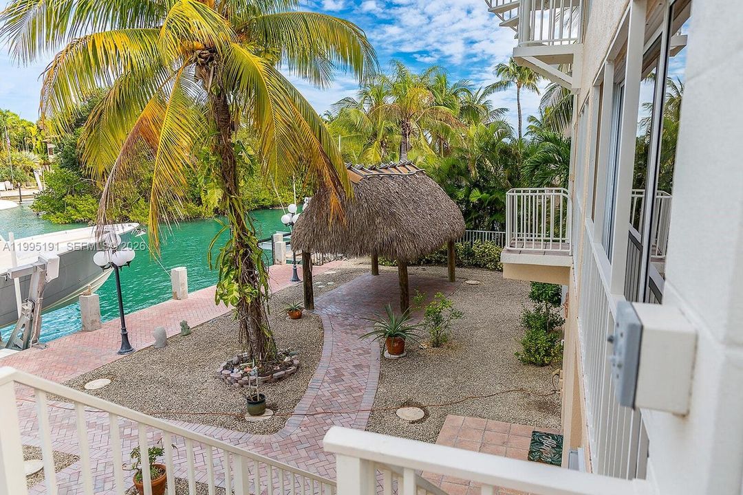 For Sale: $3,495,000 (4 beds, 2 baths, 2134 Square Feet)