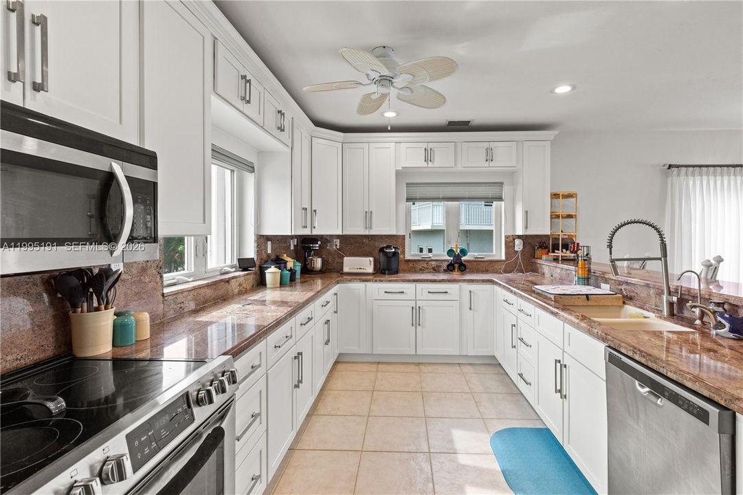 For Sale: $3,495,000 (4 beds, 2 baths, 2134 Square Feet)