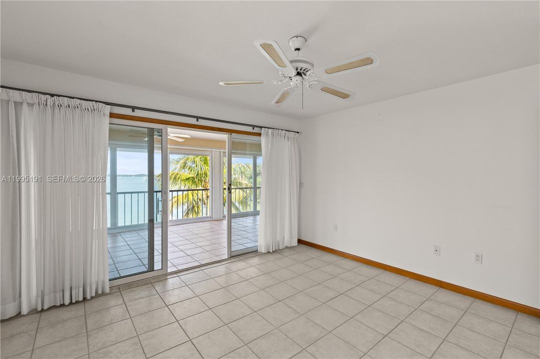 For Sale: $3,495,000 (4 beds, 2 baths, 2134 Square Feet)