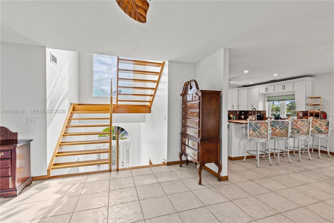 For Sale: $3,495,000 (4 beds, 2 baths, 2134 Square Feet)