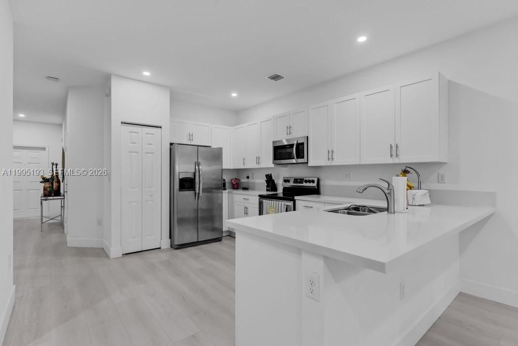 En Venta: $509,000 (4 camas, 2 baños, 1778 Pies cuadrados)