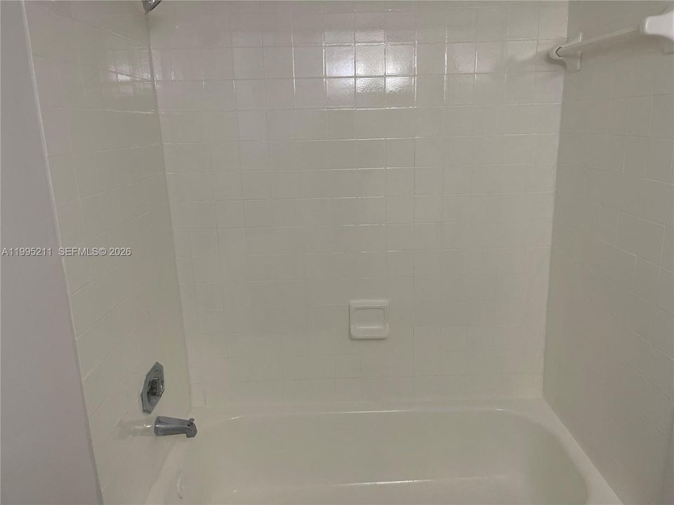 En Renta: $2,000 (2 camas, 2 baños, 820 Pies cuadrados)