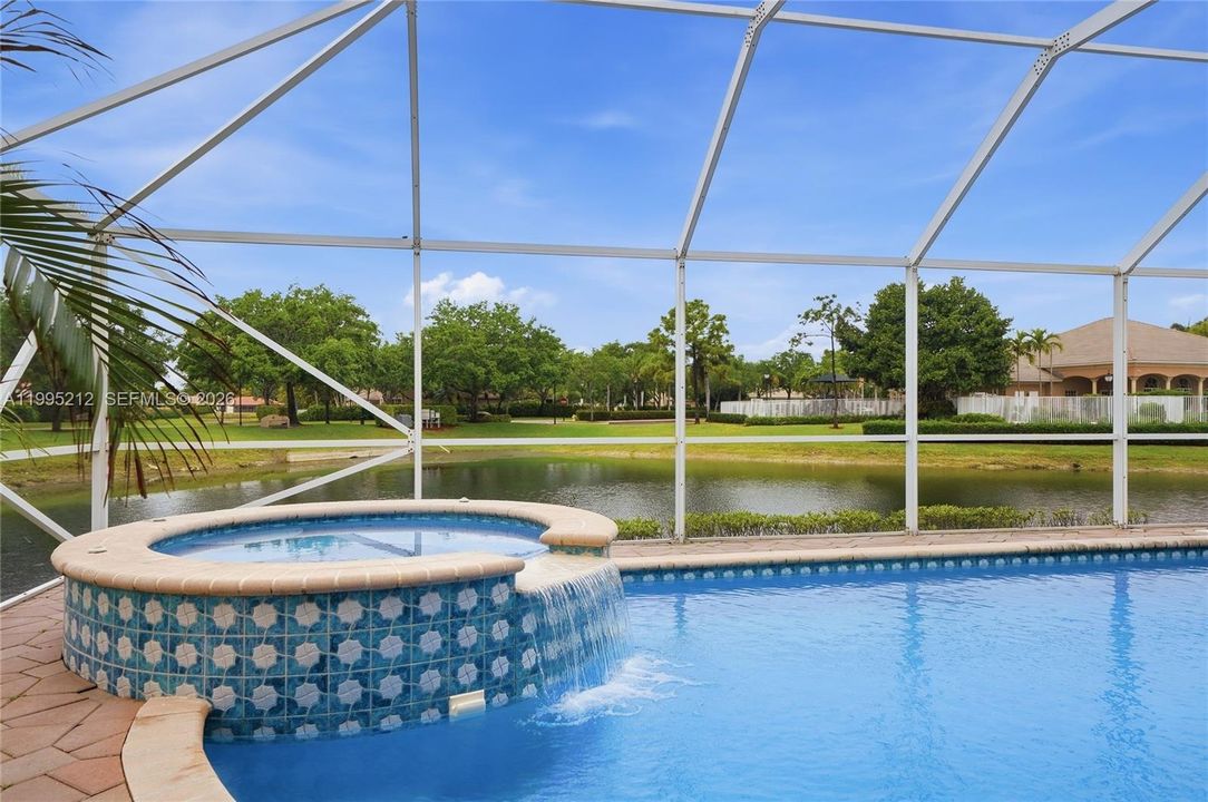 Vendido Recientemente: $950,000 (4 camas, 3 baños, 2525 Pies cuadrados)