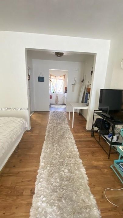Active With Contract: $160,000 (0 beds, 1 baths, 420 Square Feet)