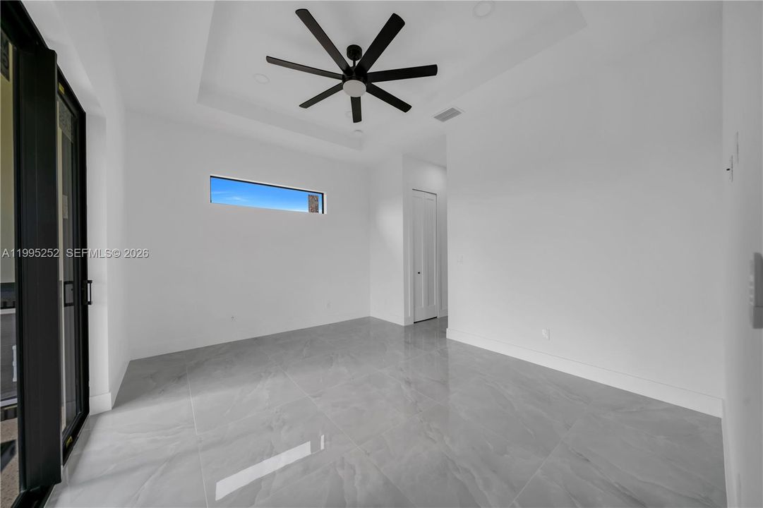 На продажу: $430,000 (4 спален, 3 ванн, 1778 Квадратных фут)