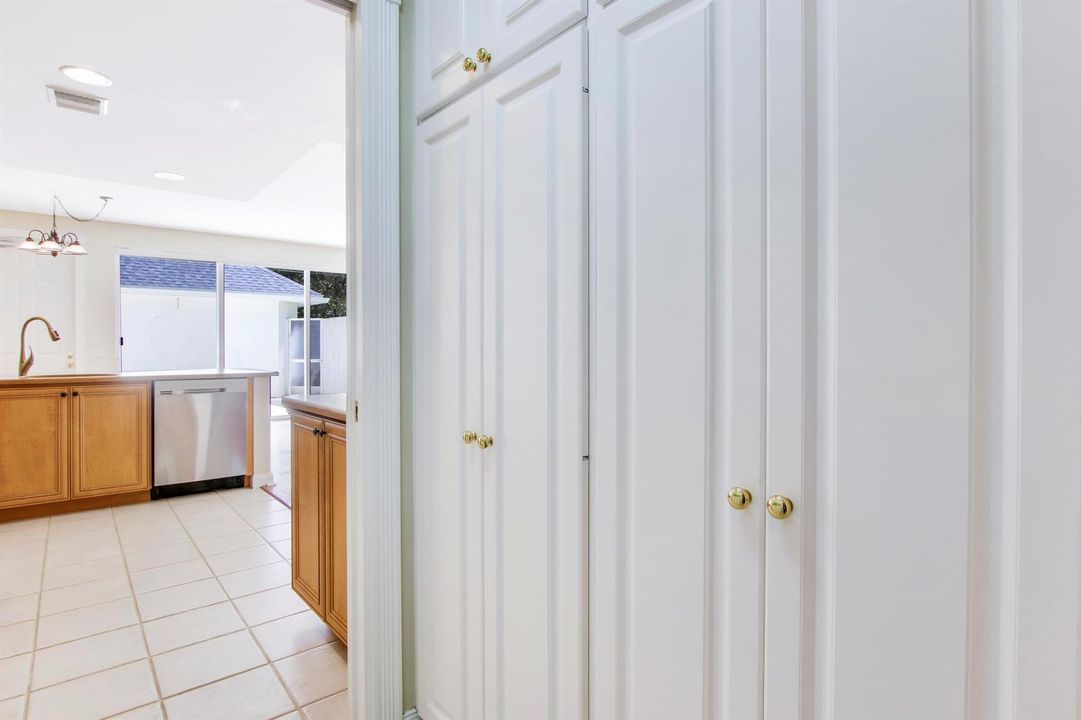Kitchen Pantry