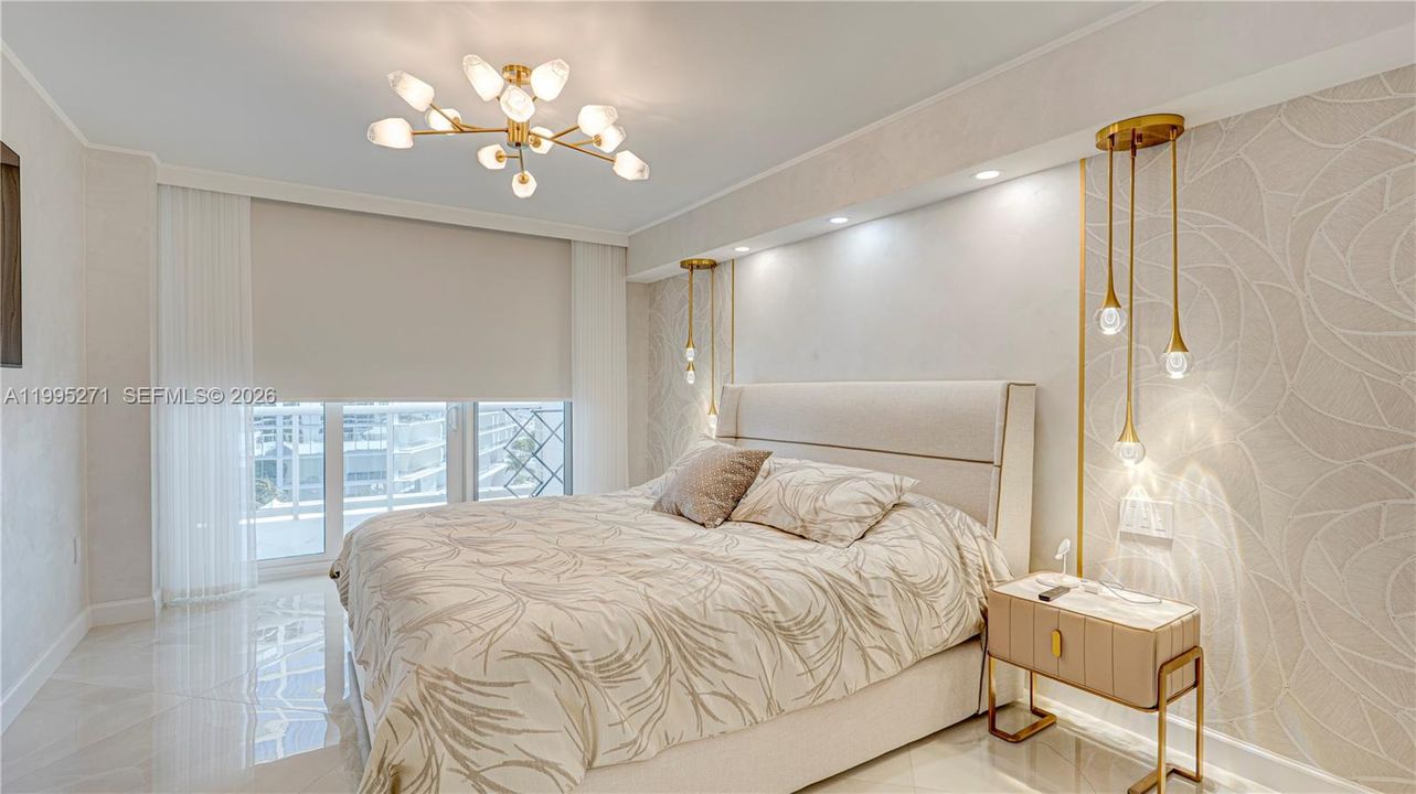 For Sale: $1,595,000 (3 beds, 2 baths, 1820 Square Feet)