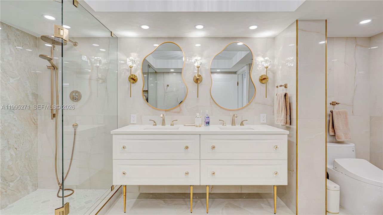 For Sale: $1,595,000 (3 beds, 2 baths, 1820 Square Feet)