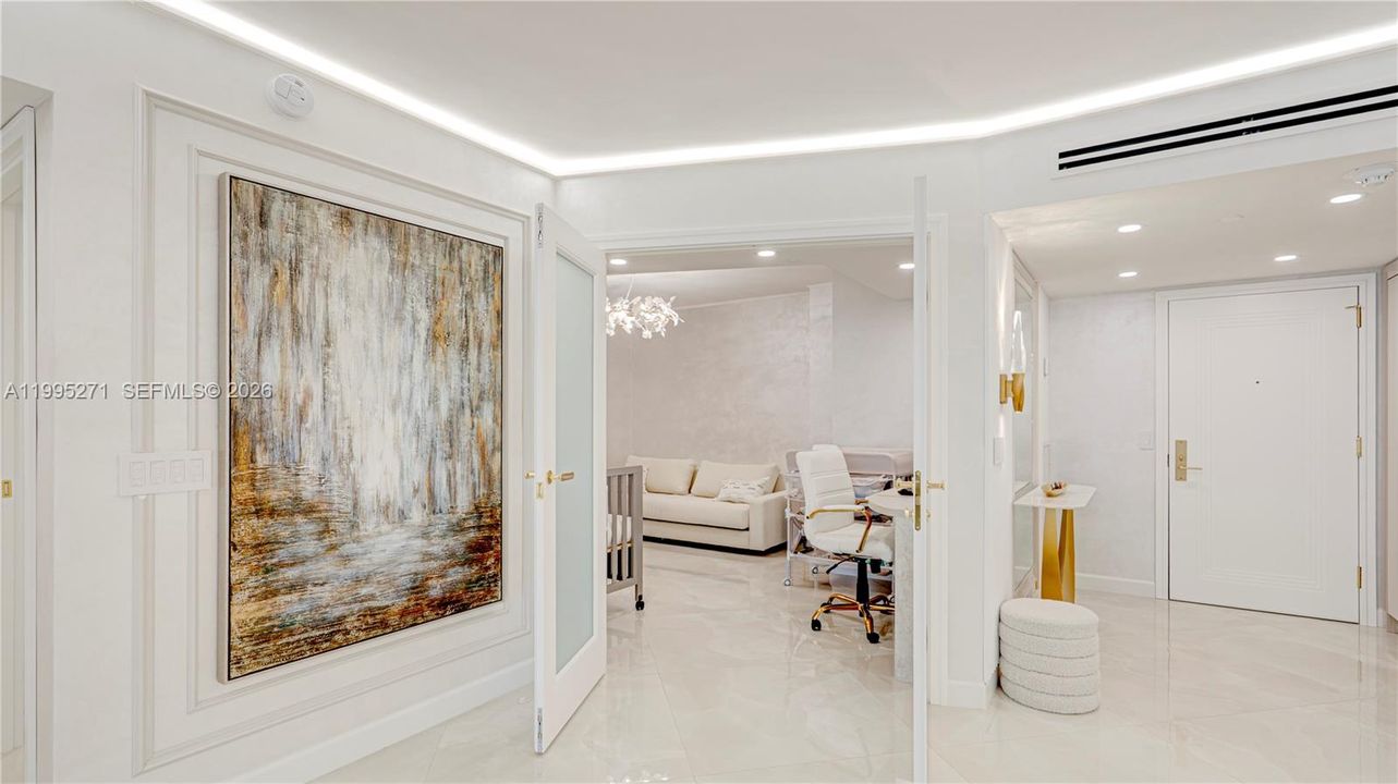 For Sale: $1,595,000 (3 beds, 2 baths, 1820 Square Feet)