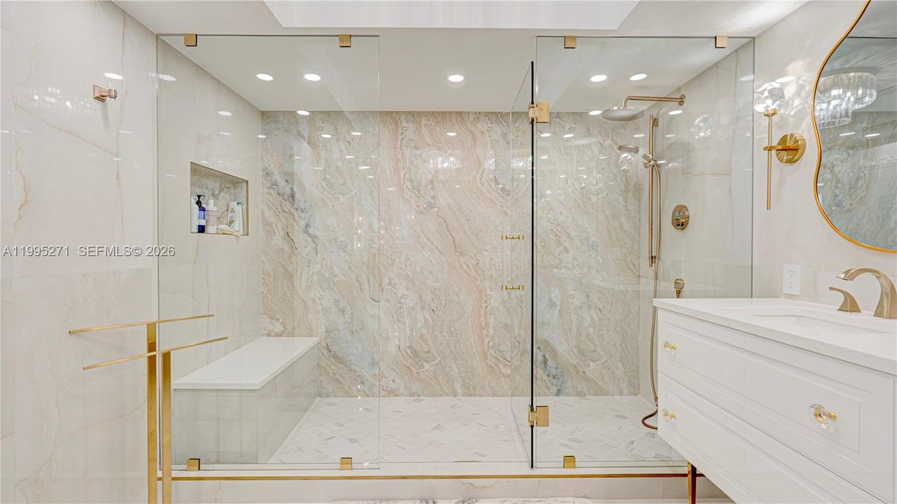 For Sale: $1,595,000 (3 beds, 2 baths, 1820 Square Feet)