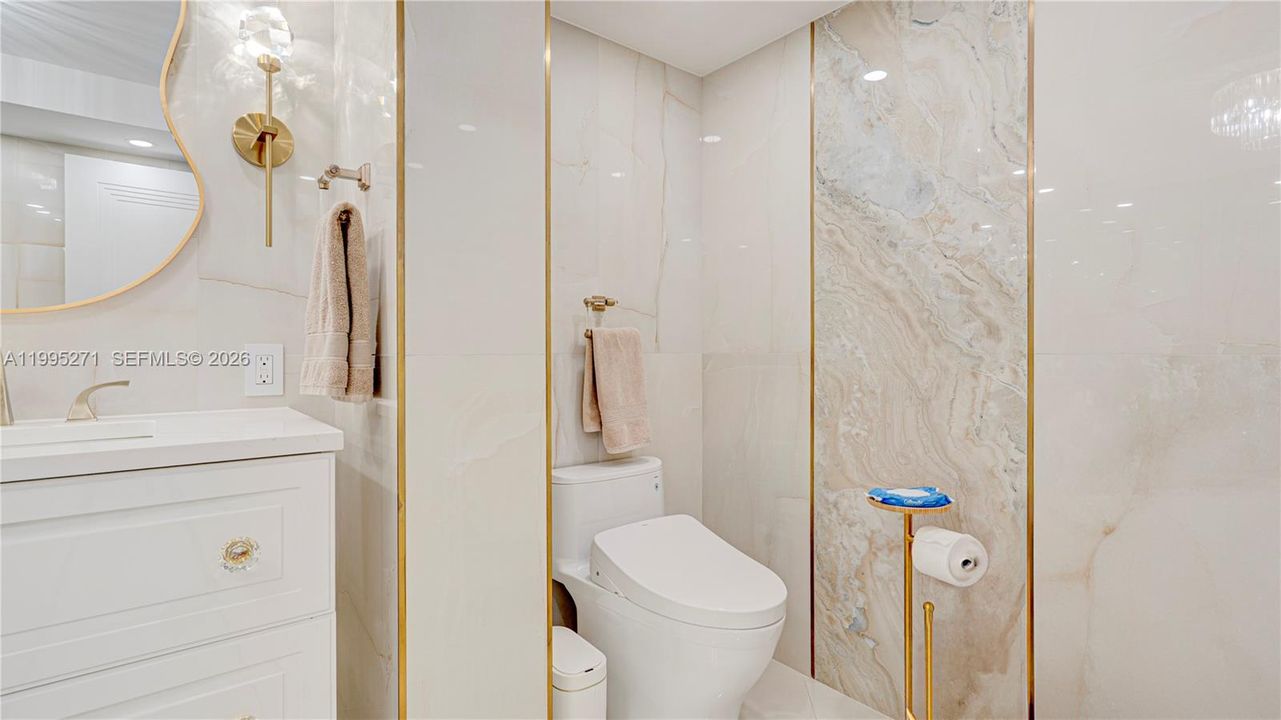 For Sale: $1,595,000 (3 beds, 2 baths, 1820 Square Feet)
