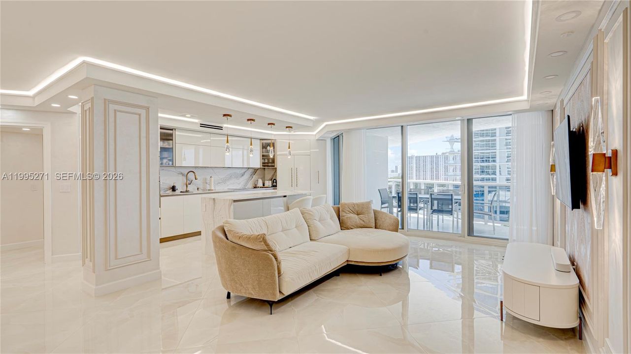 For Sale: $1,595,000 (3 beds, 2 baths, 1820 Square Feet)