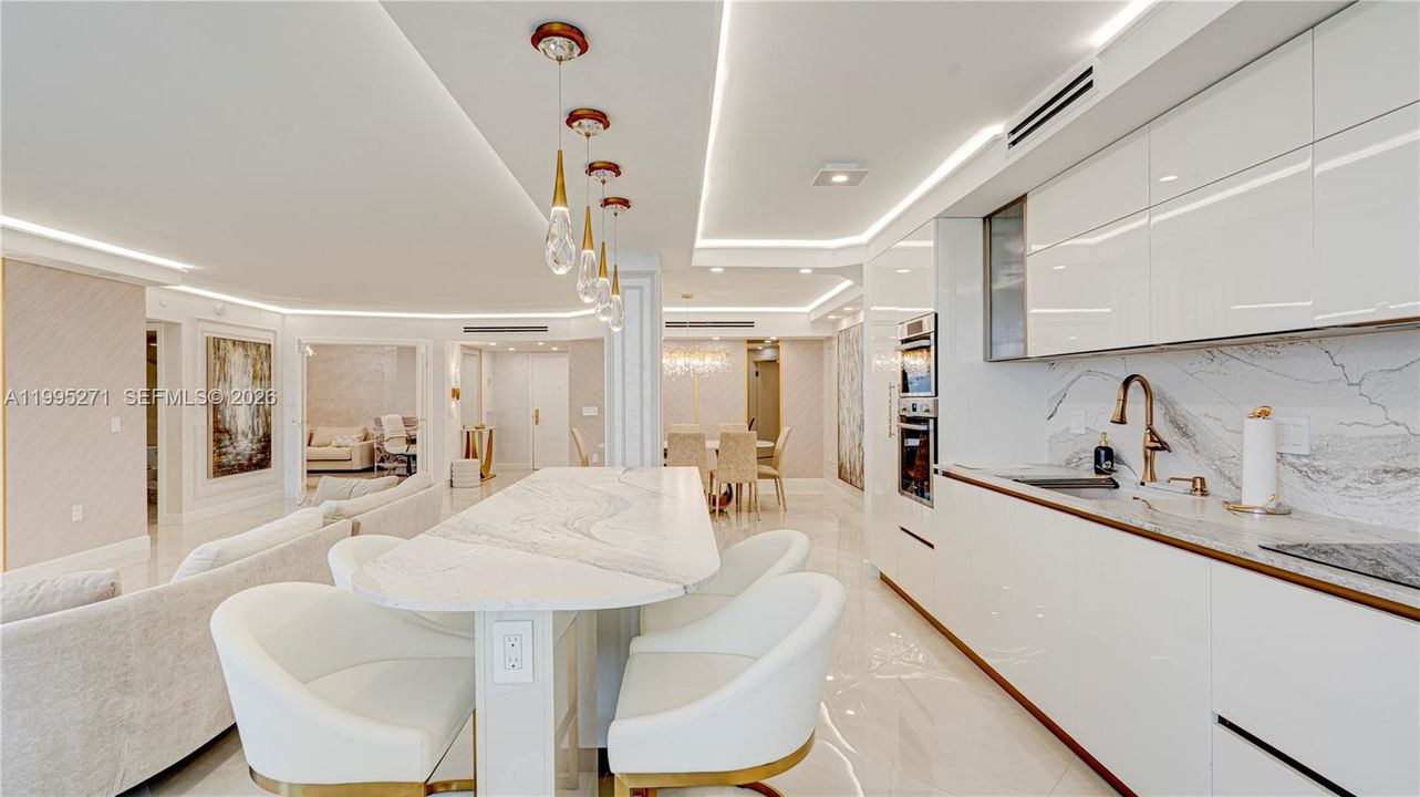 For Sale: $1,595,000 (3 beds, 2 baths, 1820 Square Feet)